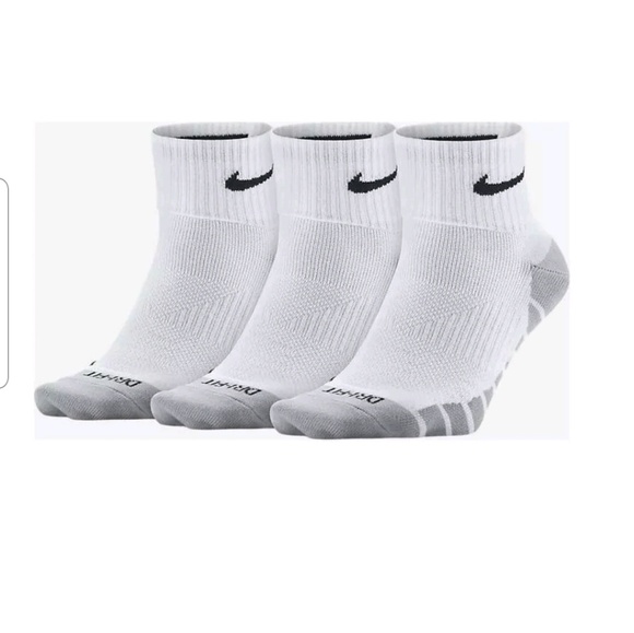 medium white nike socks